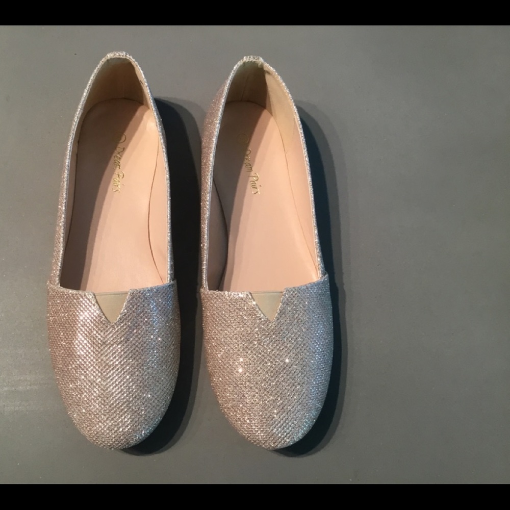 Dream Paris sparkly flats size 8